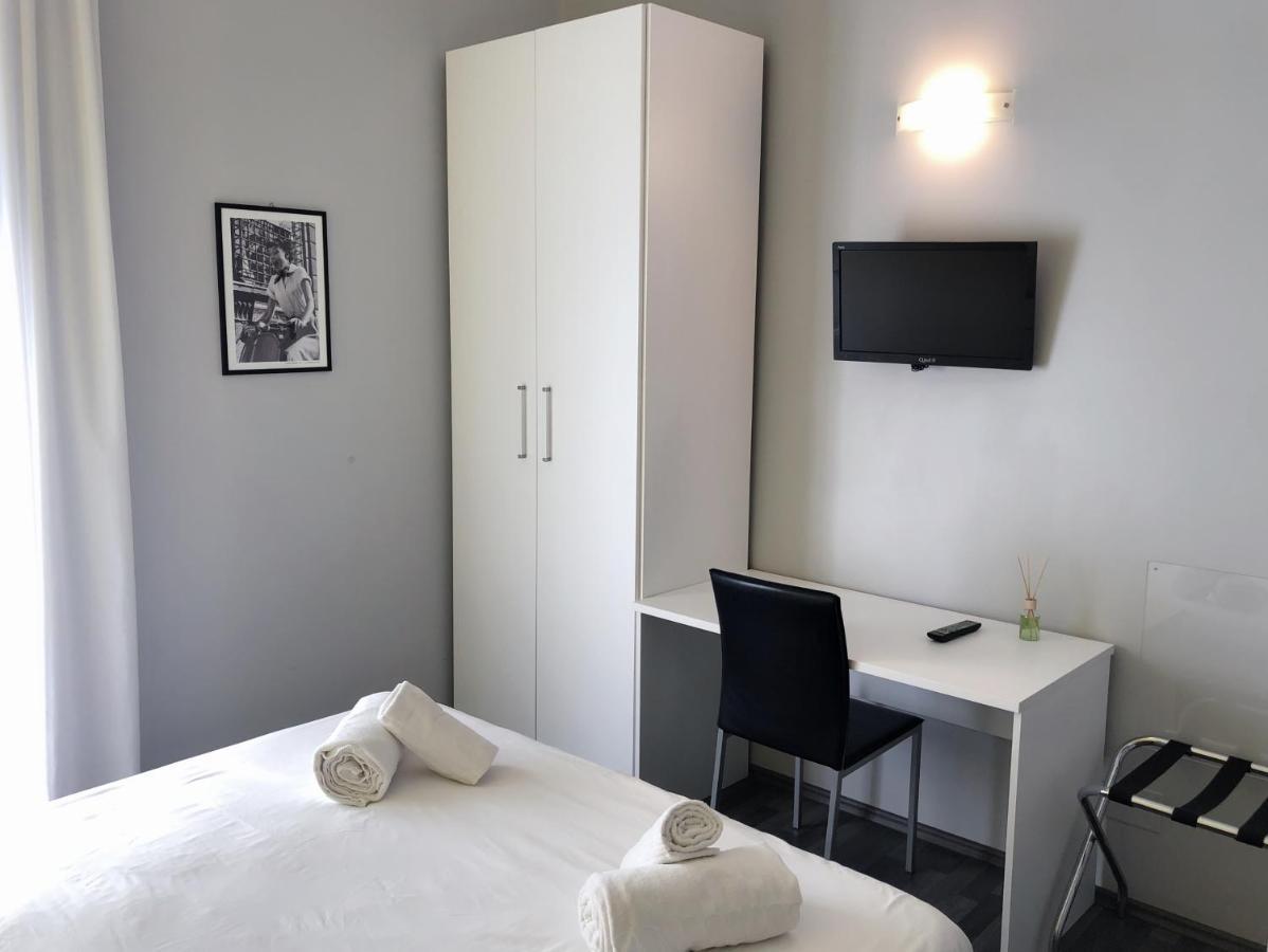 The Manzoni Hotel Rome Bagian luar foto